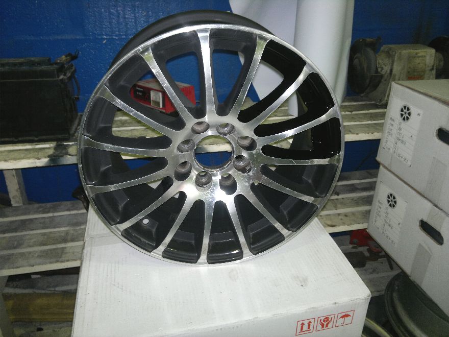 Black mag wheel with polished face
